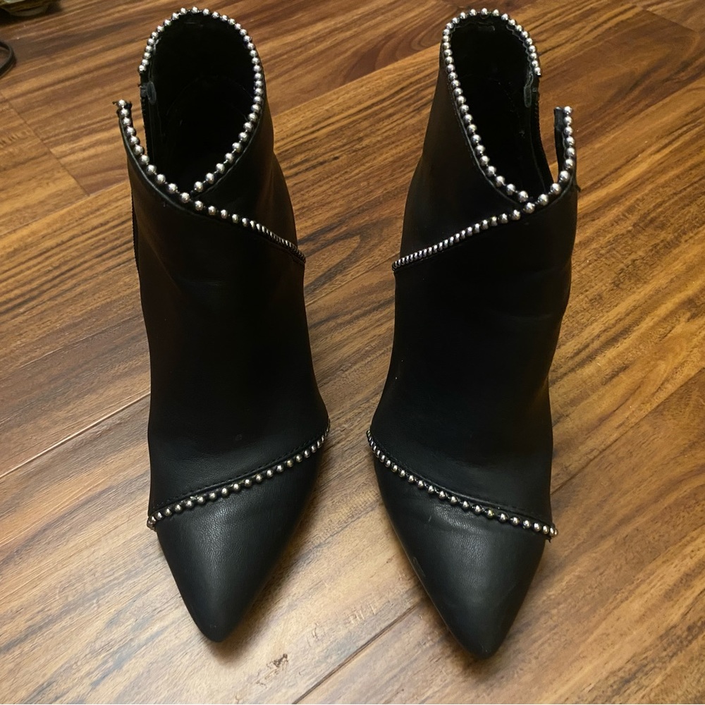 Black short boots leather  size 6